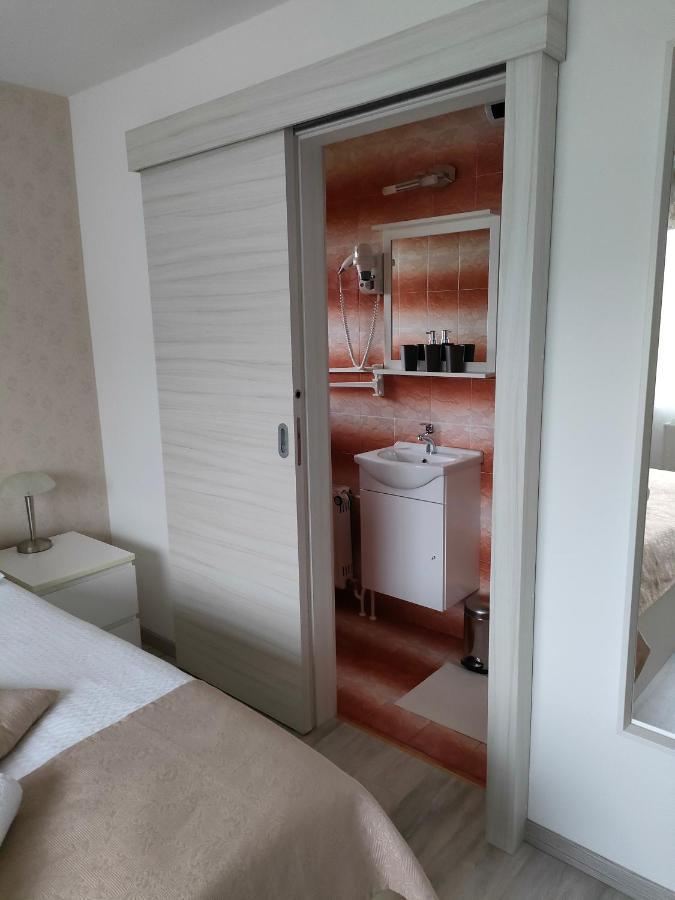 Apartments & Rooms Aleksandra เบลด ภายนอก รูปภาพ