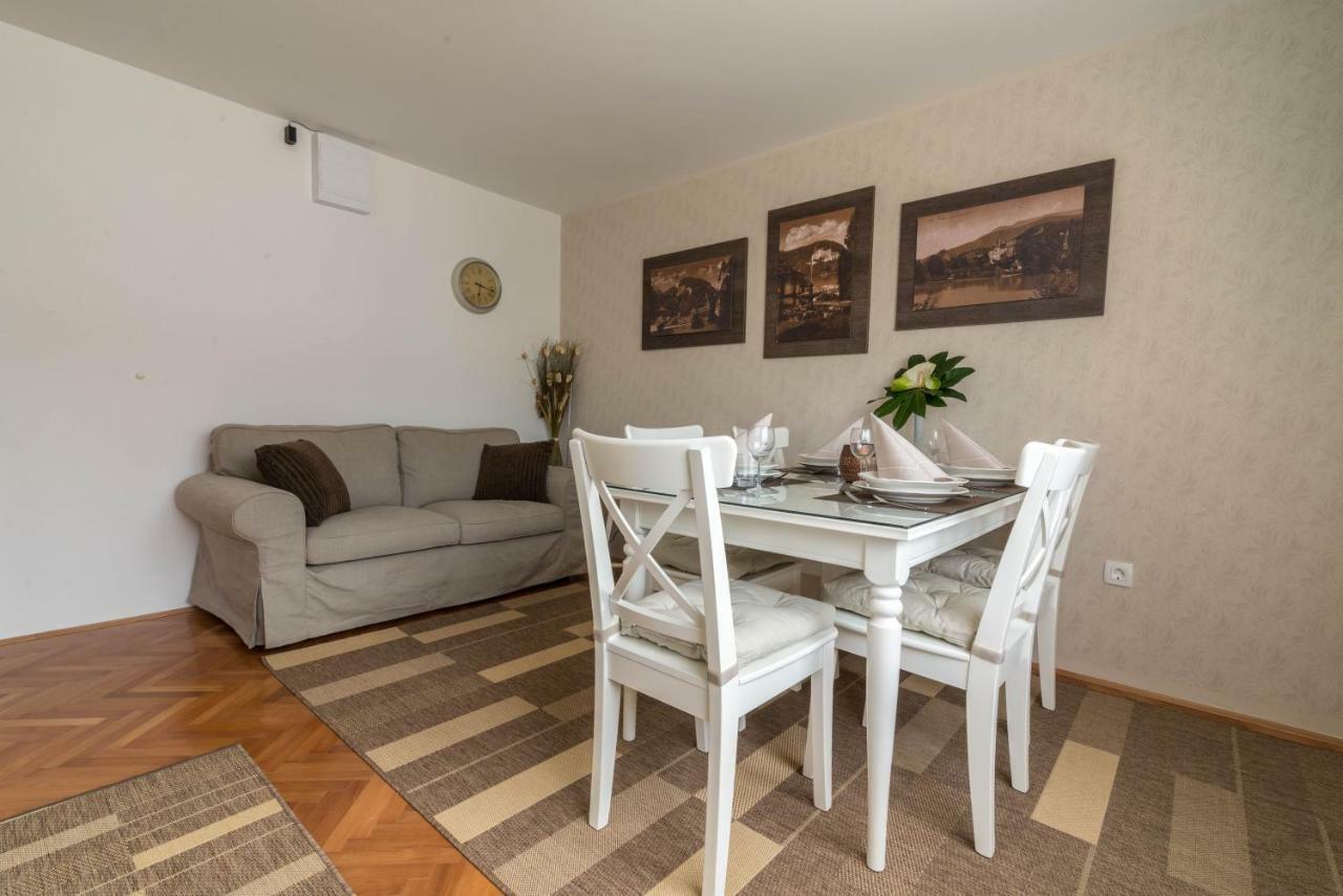 Apartments & Rooms Aleksandra เบลด ภายนอก รูปภาพ